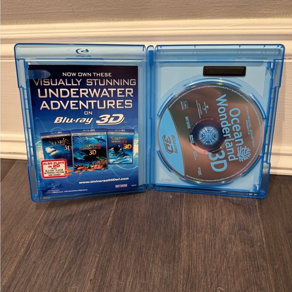 Ocean Wonderland 3D Blu-ray Disc DVD Movie - Picture 3 of 3